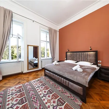 La Maman- Only Self Check-in Brasov